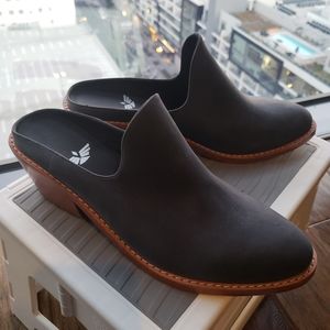 Fortress of Inca Michelle Mule in Navy